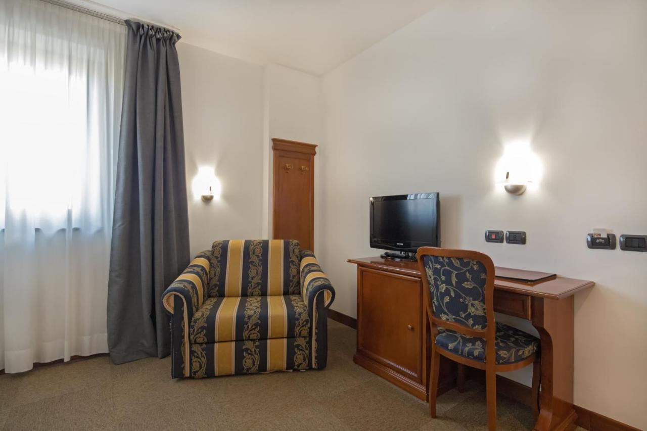 Hotel Medea (Adults Only) Alba  Exterior foto