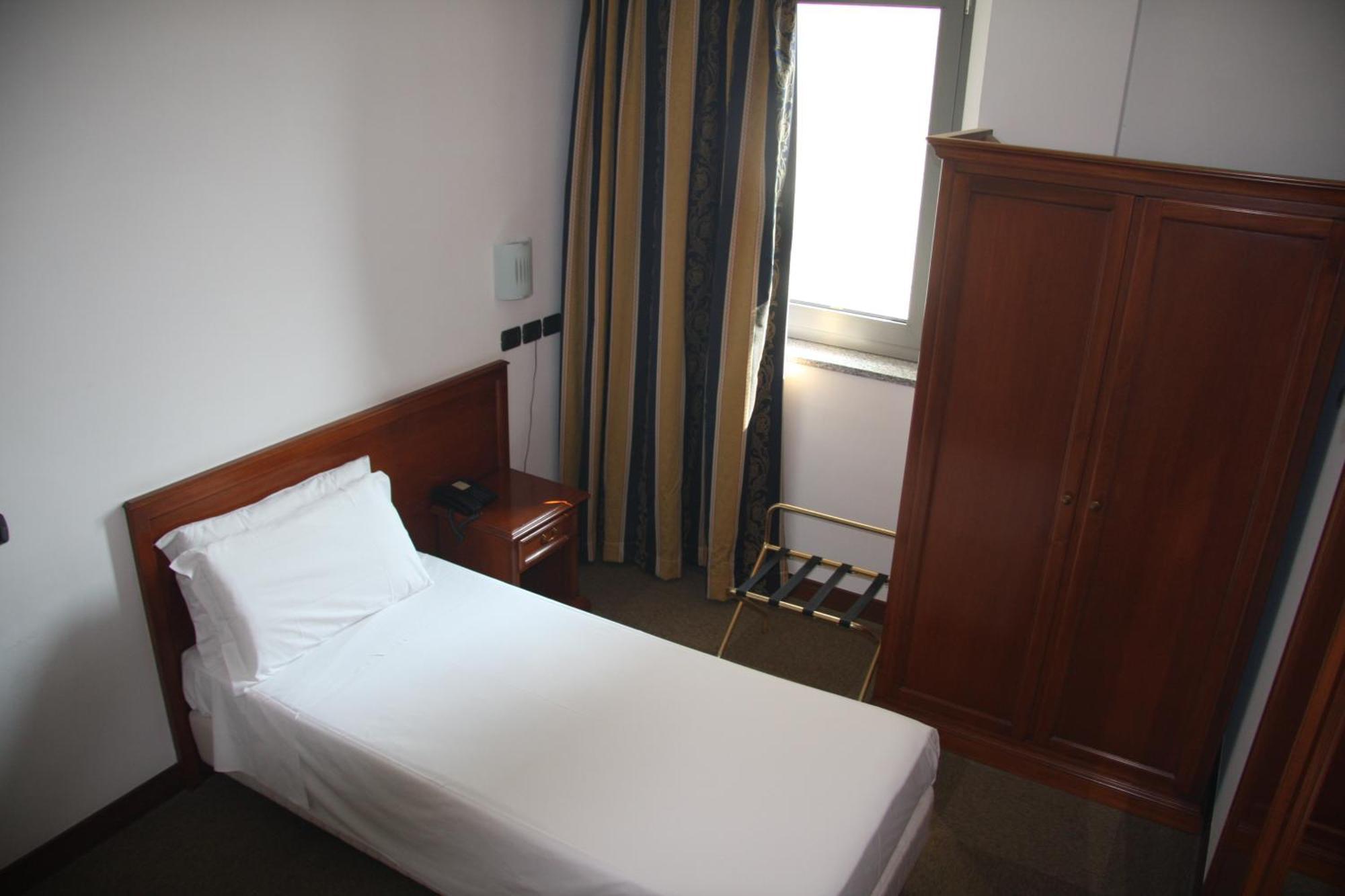 Hotel Medea (Adults Only) Alba  Exterior foto